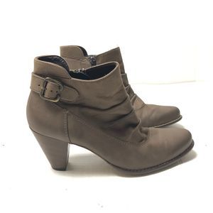 Paul Green Womens Bootie Side Zip Buckle Size 5 US